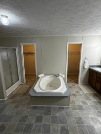 2004 Clayton NO1 Mobile Home