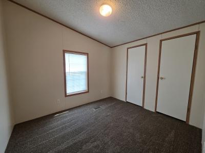Photo 2 of 11 of home located at 577 Sycamore Court Flint, MI 48506