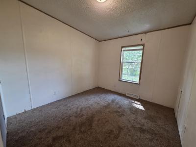 Photo 2 of 11 of home located at 602 White Willow Drive Flint, MI 48506