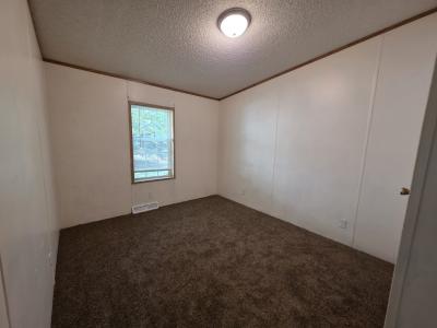 Photo 3 of 11 of home located at 602 White Willow Drive Flint, MI 48506