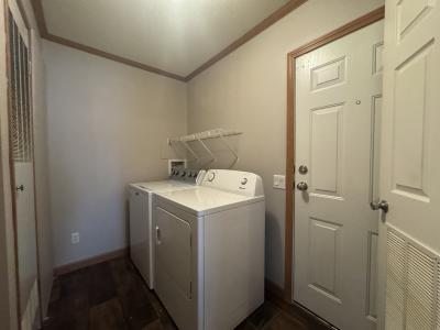 Photo 4 of 10 of home located at 471 Brookside Manor Goshen, IN 46526