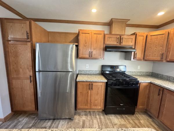 2018 Fairmont 430HH28563B Mobile Home