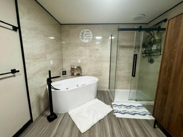 2018 Fairmont 430HH28563B Mobile Home