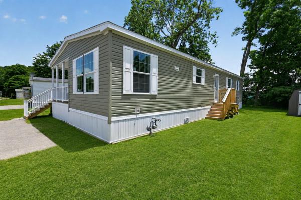 2026 Redman Homes 141 NWD-A-25610  Home