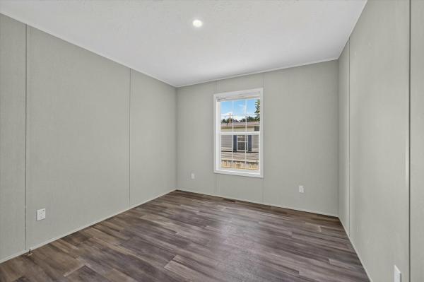 2026 Redman Homes 141 NWD-A-25610  Home