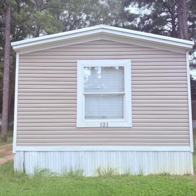 Photo 4 of 6 of home located at 121 Evan Ave Troy, AL 37069