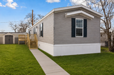 Mobile Home at 69137 Florence Richmond, MI 48062
