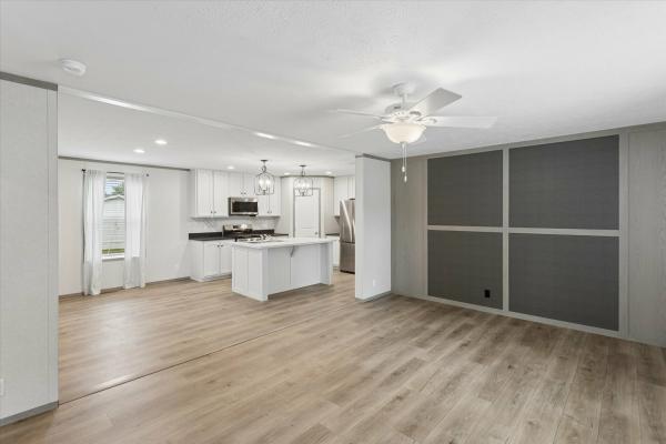 Clayton 32 Pulse  Home