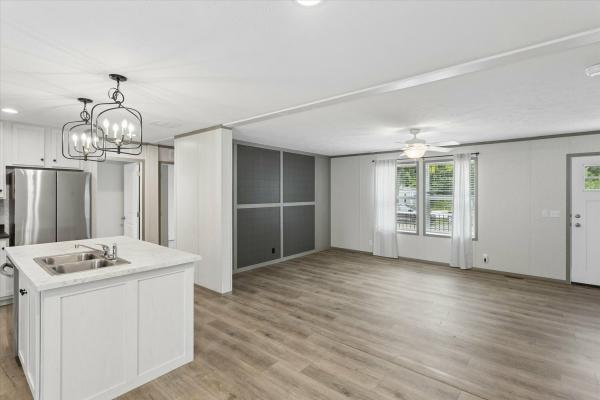Clayton 32 Pulse  Home