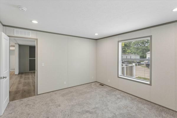Clayton 32 Pulse  Home