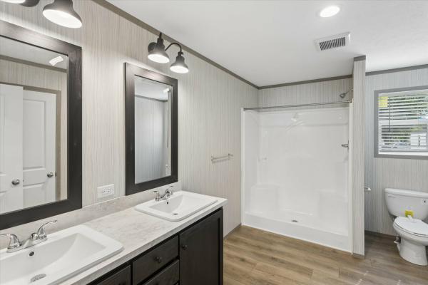 Clayton 32 Pulse  Home