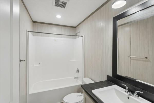 Clayton 32 Pulse  Home