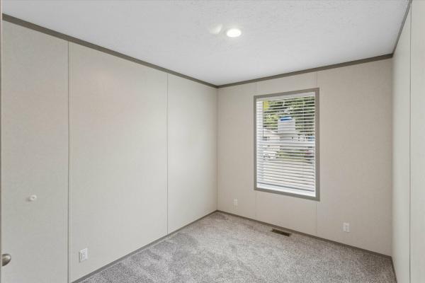Clayton 32 Pulse  Home