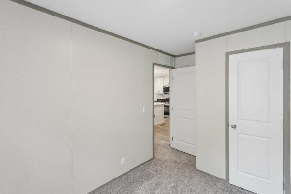 Clayton 32 Pulse  Home