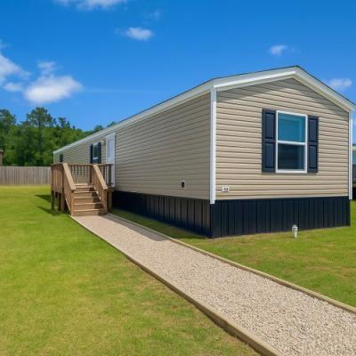 Photo 1 of 18 of home located at 144 Ginny Lane Thomasville, GA 31792