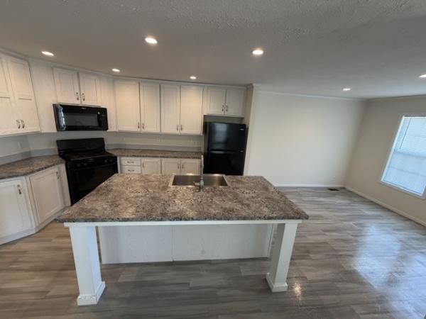 2020 Champion RA2460204 Mobile Home