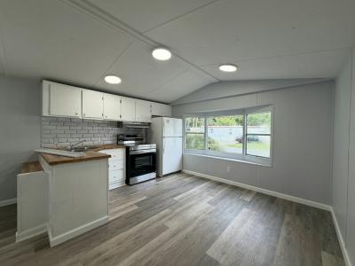 Photo 3 of 10 of home located at 11240 N Northwood Dr. #79 Inglis, FL 34449