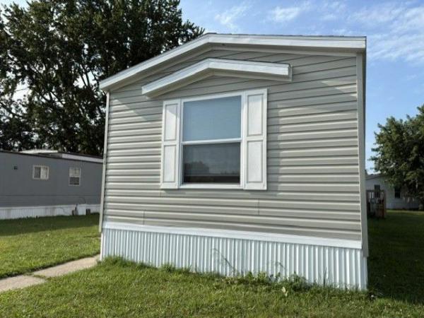 Photo 1 of 2 of home located at 1001 Mayflower Road #84 South Bend, IN 46619
