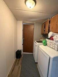 1990 Lakeside Manufactured Home