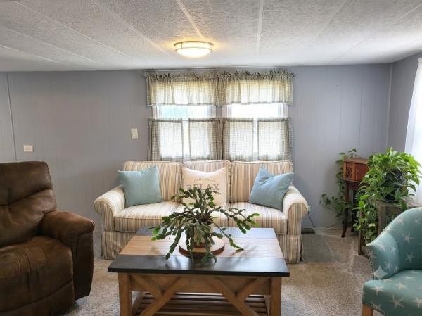 1974 New Yorker 65-12 Mobile Home
