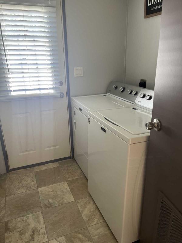 2003 Skyline Manufactured Home