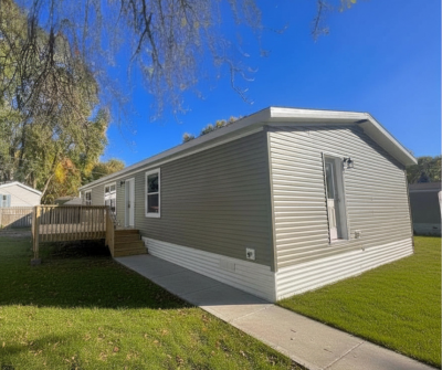 Mobile Home at 49 Lee Street Forest Lake, MN 55025