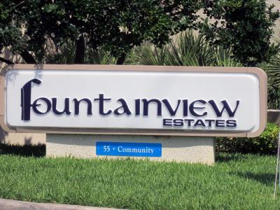 Photo 4 of 30 of home located at 8823 Fountainview Club Blvd Tampa, FL 33635
