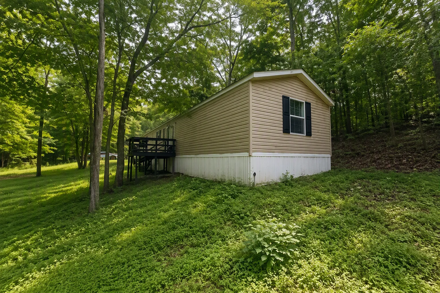 Mobile Home at 864 Stones Rd Camden, TN 38320