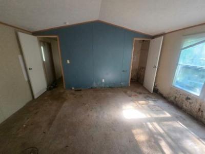 Photo 5 of 9 of home located at 864 Stones Rd Camden, TN 38320