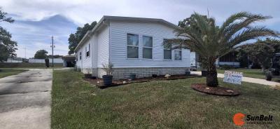 Photo 2 of 50 of home located at 1102 W Gleneagles Road Unit B Ocala, FL 34472