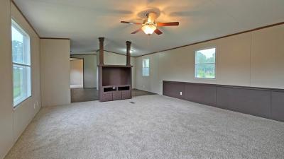 Photo 4 of 26 of home located at 64 Longfield Trl Nancy, KY 42544