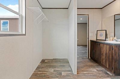 Photo 3 of 13 of home located at Flex Evansville, IN 47720