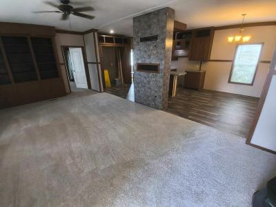 Photo 5 of 11 of home located at 2559 Orient Rd West Frankfort, IL 62896