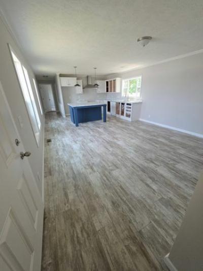 Photo 4 of 13 of home located at 641 S Post Street Shelby, NC 28150