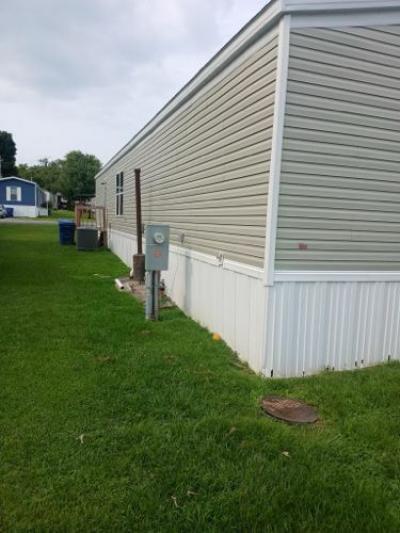 Photo 3 of 12 of home located at 201 Baugh St Trlr 57 Berea, KY 40403