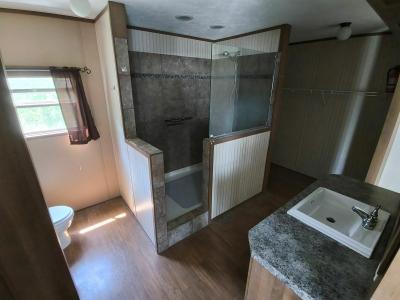 Photo 5 of 9 of home located at 6141 Birkdale Dr Evansville, IN 47715