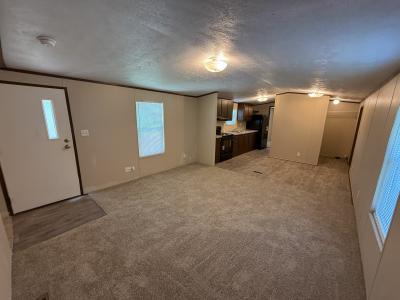 Photo 4 of 20 of home located at 209 Olive St El Campo, TX 77437