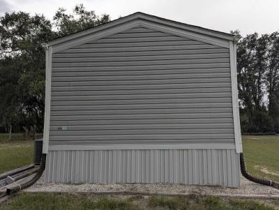 Photo 5 of 8 of home located at 620 NW 15th Way Bell, FL 32619