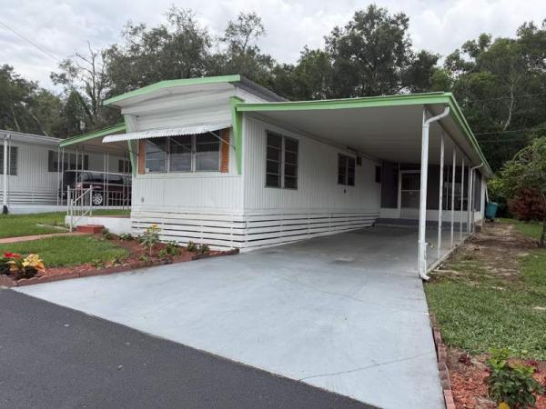 1972 Hillcrest Manufactured Home