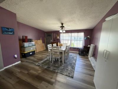 Photo 3 of 18 of home located at 29760 Meadow Lane Gibraltar, MI 48173