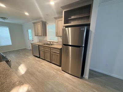 Photo 5 of 17 of home located at 734 Gladiola Dr Auburndale, FL 33823