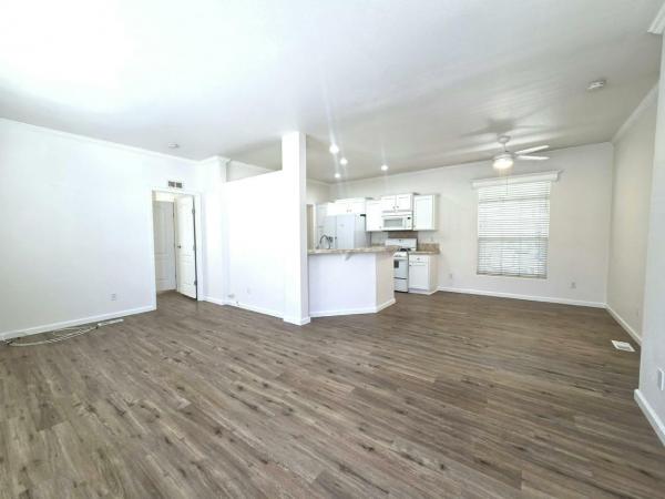 2013 FLEETWOOD HOMES INC 220PX24564A Manufactured Home