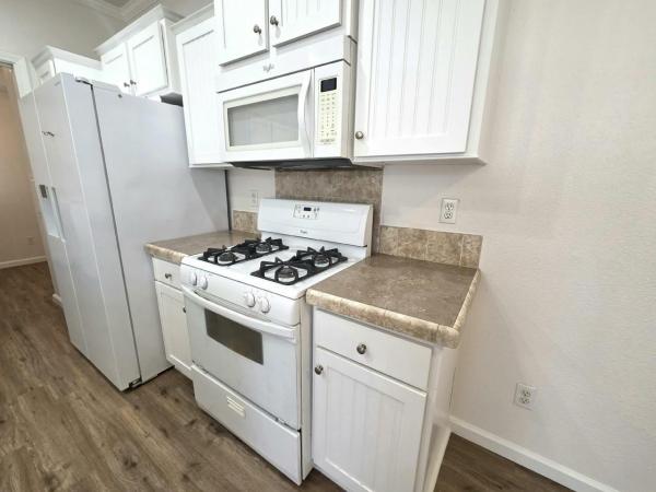 2013 FLEETWOOD HOMES INC 220PX24564A Manufactured Home