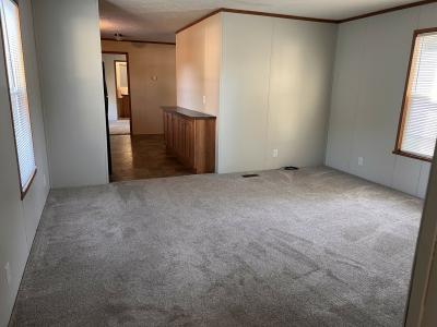 Photo 4 of 6 of home located at 21 East Woodside Holland, OH 43528