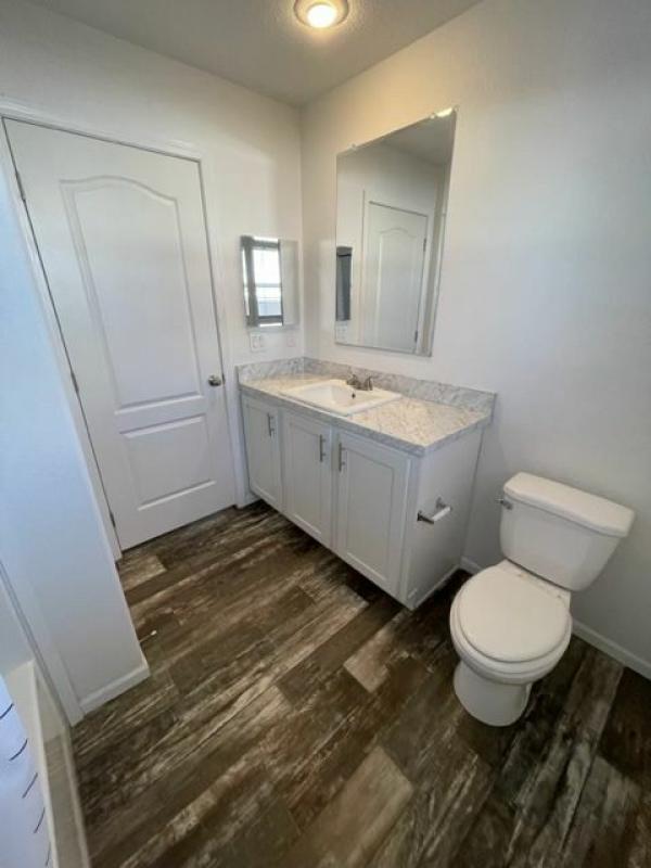 2022 Clayton Homes Inc Express Mobile Home