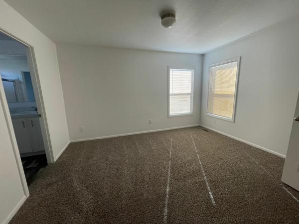 2022 Clayton Homes Inc Express Mobile Home