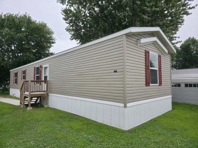 Photo 3 of 26 of home located at 1300 W Commodore #164 Lincoln, NE 68522