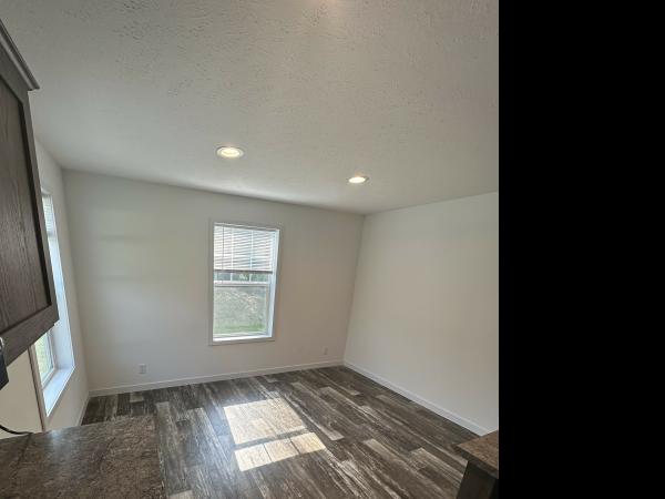 2022 Clayton 81RDH28563E Mobile Home