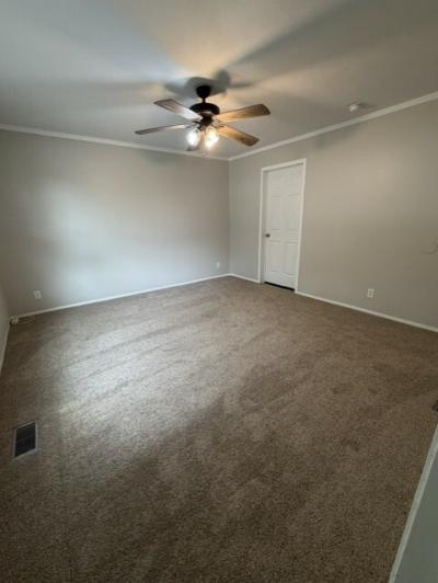 Photo 5 of 7 of home located at 2065 Summergreen East Ct Muskegon, MI 49442