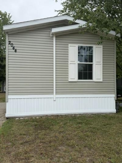 Photo 2 of 6 of home located at 2044 Ironwood East Ct Muskegon, MI 49442